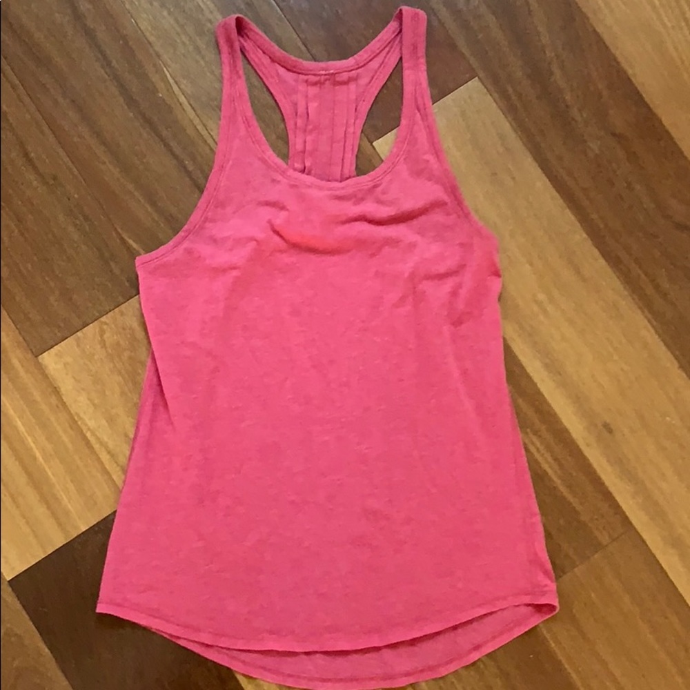 Lululemon tank
